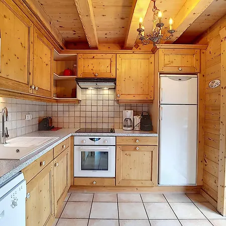 Spacieux 4 Avec Cheminee, Parking Et Wifi A - Fr-1-818-74 * La Clusaz